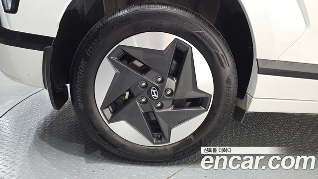 Hyundai Kona Electric (SX2) Long Range Premium 2023 — фото 5
