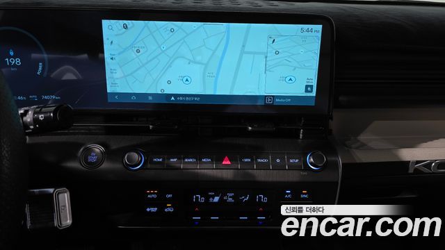 Hyundai Kona Electric (SX2) Long Range Premium 2023 — фото 16