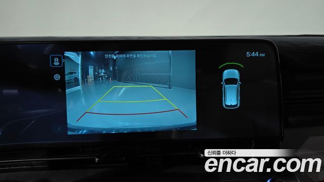 Hyundai Kona Electric (SX2) Long Range Premium 2023 — фото 18
