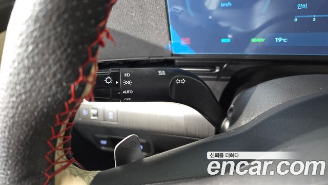 Hyundai Kona Electric (SX2) Long Range Premium 2023 — фото 33
