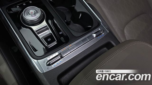 Kia Carnival (IV) HEV 9seater Nobless 2025 — фото 27