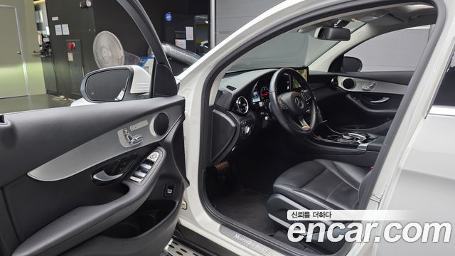 Mercedes-Benz GLC-Class (X253) GLC220 d 4MATIC Premium Coupe 2017 — фото 10