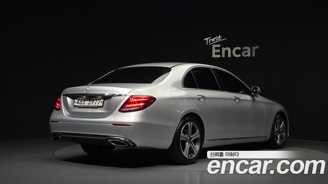 Mercedes-Benz E-Class (W213) E300 Avantgarde 2019 — фото 2