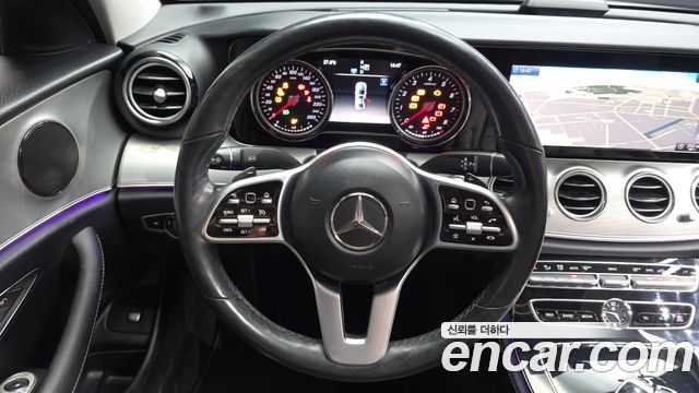 Mercedes-Benz E-Class (W213) E300 Avantgarde 2019 — фото 13