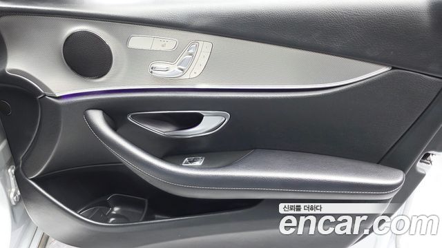 Mercedes-Benz E-Class (W213) E300 Avantgarde 2019 — фото 24