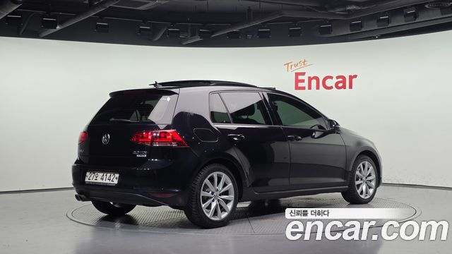 Volkswagen Golf (VII) 2.0 TDI Premium 2016 — фото 2