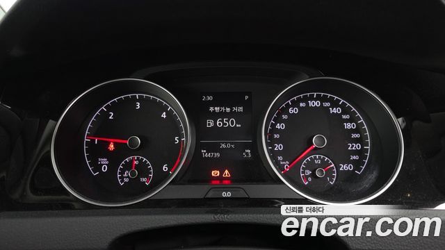 Volkswagen Golf (VII) 2.0 TDI Premium 2016 — фото 8