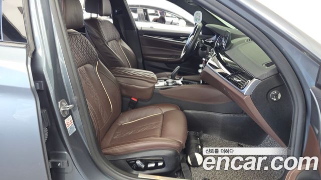 BMW 5 Series (G30) 530i M Sport Package Plus 2018 — фото 11