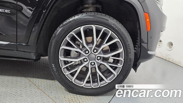 Jeep Grand Cherokee (WL) L 3.6 Summit Reserve 2021 — фото 21