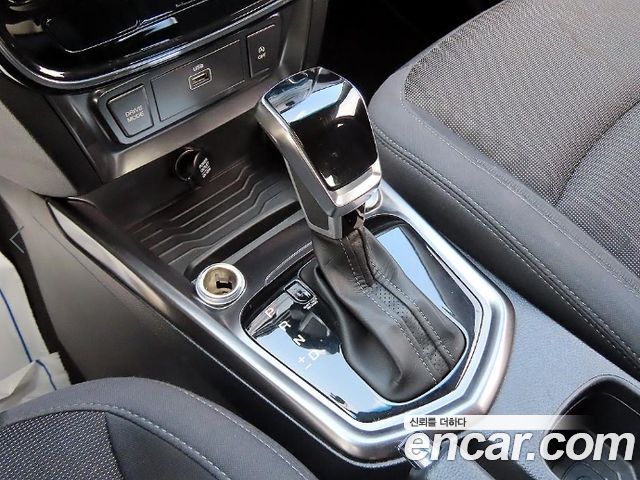 KG Mobility (SsangYong) Very New Tivoli Gasoline 1.5 2WD V1 2020 — фото 15