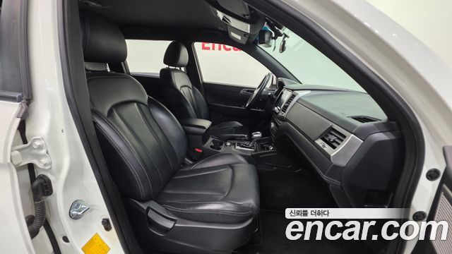 KG Mobility (SsangYong) Rexton Sports Khan Diesel 2.2 4WD Professional X (5-Link) 2019 — фото 10