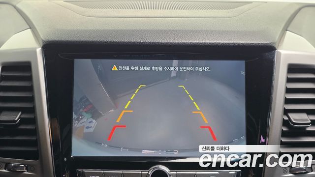 KG Mobility (SsangYong) Rexton Sports Khan Diesel 2.2 4WD Professional X (5-Link) 2019 — фото 17