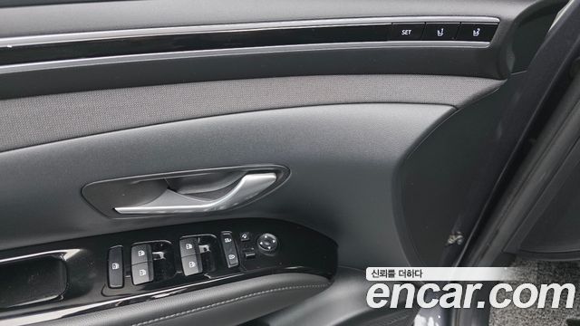 Hyundai Tucson (NX4) Gasoline 1.6 Turbo 4WD Inspiration 2022 — фото 11