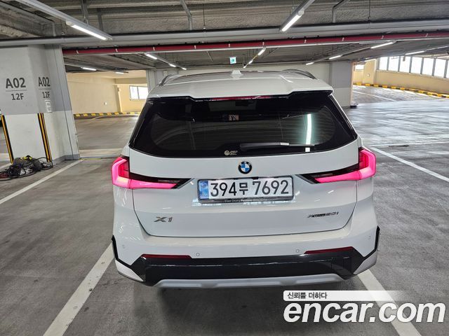 BMW X1 (U11) xDrive 20i xLine 2025 — фото 4