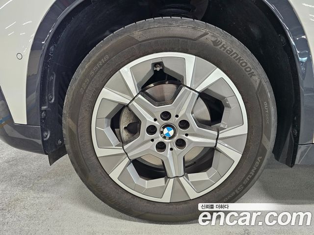 BMW X1 (U11) xDrive 20i xLine 2025 — фото 5