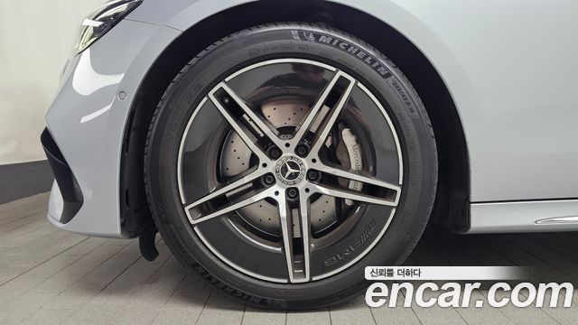 Mercedes-Benz E-Class (W214) E300 4MATIC AMG Line 2024 — фото 5