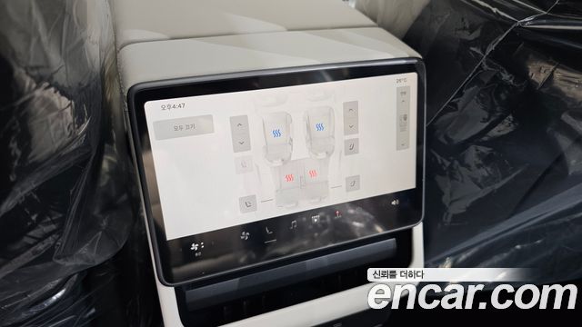 Tesla Model Y L Long Range AWD 2026 — фото 32