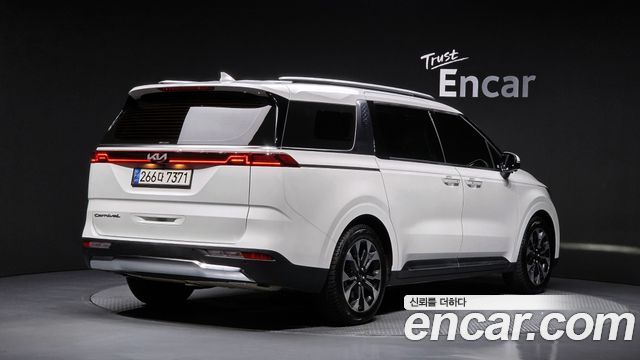 Kia Carnival (IV) Gasoline 9-Seater Noblesse 2021 — фото 2