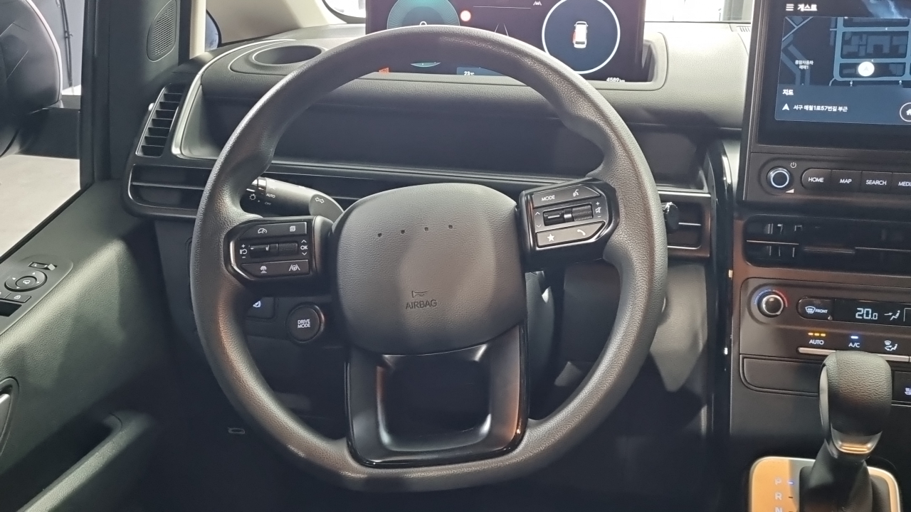 Hyundai Staria L3.5 Tourer 11-Seater Smart 2026 — фото 17