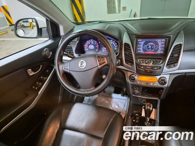 KG Mobility (SsangYong) Korando C 2.0 Advanture 60th Edition 2WD 2015 — фото 18