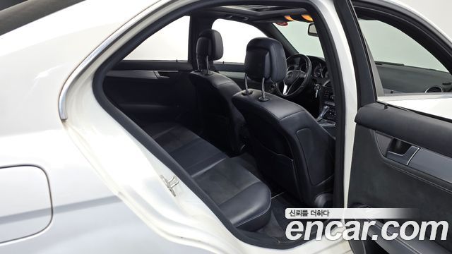 Mercedes-Benz C-Class (W204) C220 CDI 4MATIC Edition C 2014 — фото 11