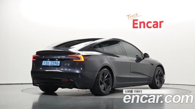 Tesla Model 3 Performance AWD 2026 — фото 2
