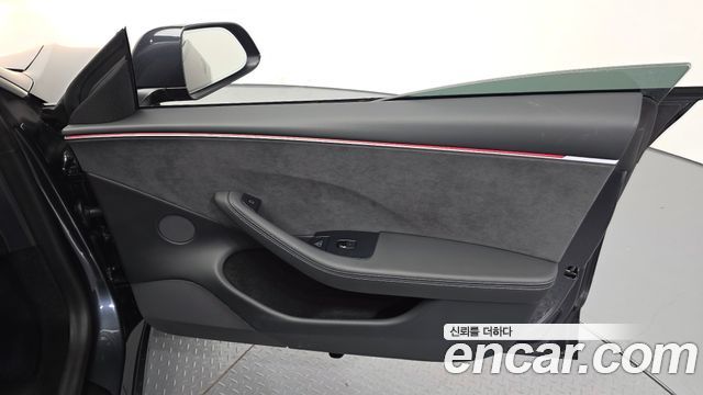 Tesla Model 3 Performance AWD 2026 — фото 24