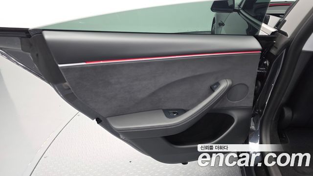Tesla Model 3 Performance AWD 2026 — фото 25