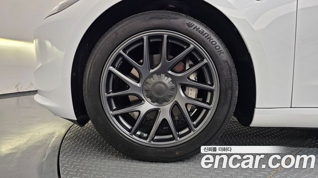 Tesla Model 3 Long Range AWD 2024 — фото 5