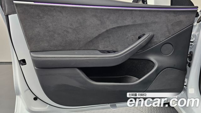 Tesla Model 3 Long Range AWD 2024 — фото 24