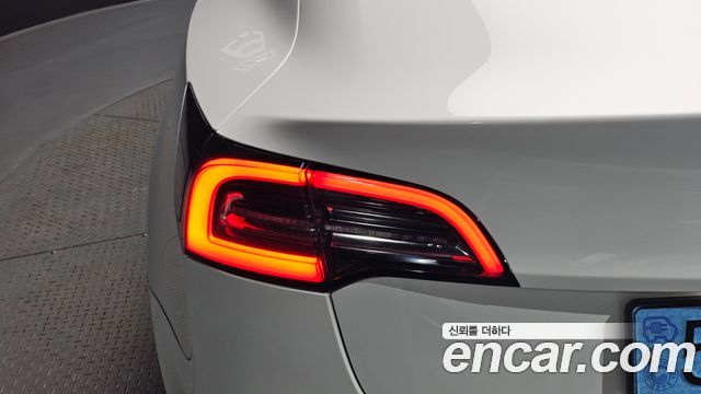 Tesla Model 3 Long Range AWD 2022 — фото 23