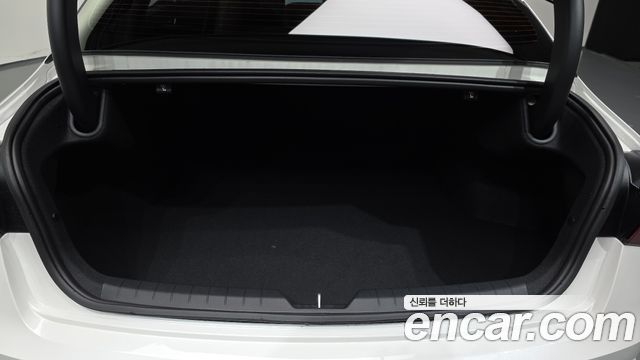 Kia K5 Hybrid (III) Signature 2026 — фото 20