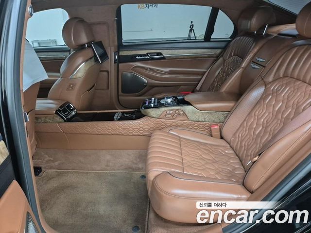 Genesis G90 5.0 AWD Limousine Prestige 2021 — фото 16