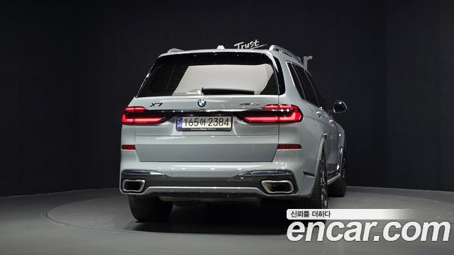 BMW X7 (G07) xDrive 40i M Sport 7STR 2024 — фото 4