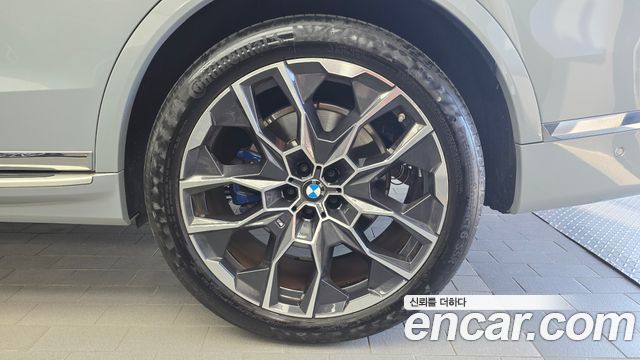 BMW X7 (G07) xDrive 40i M Sport 7STR 2024 — фото 21