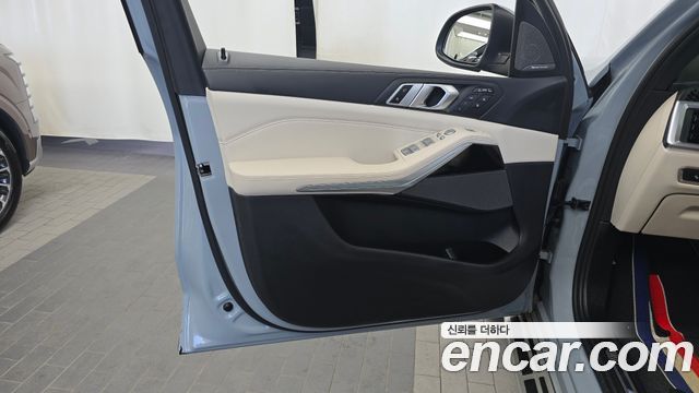BMW X7 (G07) xDrive 40i M Sport 7STR 2024 — фото 24
