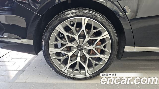 Genesis G90 (RS4) Gasoline 3.5 Turbo AWD 2025 — фото 5