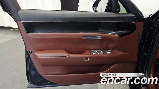 Genesis G90 (RS4) Gasoline 3.5 Turbo AWD 2025 — фото 24