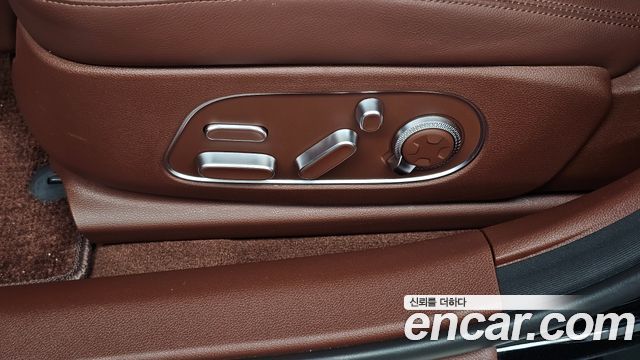 Genesis G90 (RS4) Gasoline 3.5 Turbo AWD 2025 — фото 26