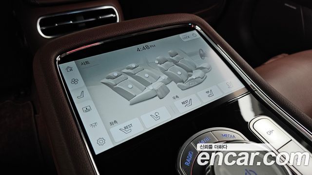 Genesis G90 (RS4) Gasoline 3.5 Turbo AWD 2025 — фото 38