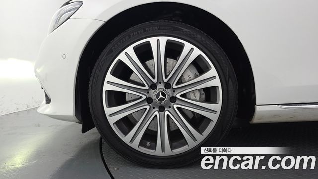 Mercedes-Benz E-Class (W213) E450 4MATIC Exclusive 2020 — фото 5