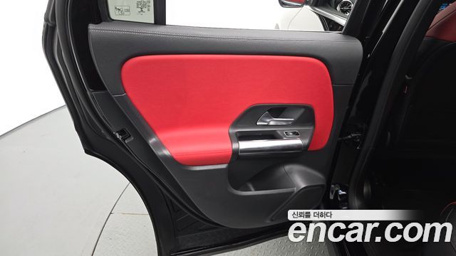 Mercedes-Benz GLA-Class (H247) GLA250 4MATIC 2023 — фото 25