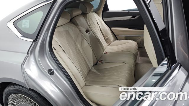 Genesis G80 (RG3) Gasoline 2.5 Turbo AWD 2025 — фото 11