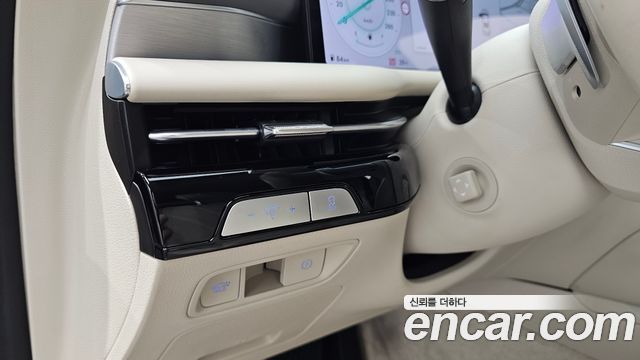 Genesis G80 (RG3) Gasoline 2.5 Turbo AWD 2025 — фото 19