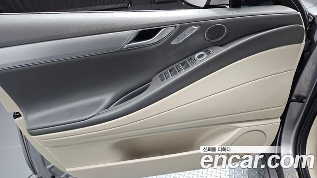 Genesis G80 (RG3) Gasoline 2.5 Turbo AWD 2025 — фото 24