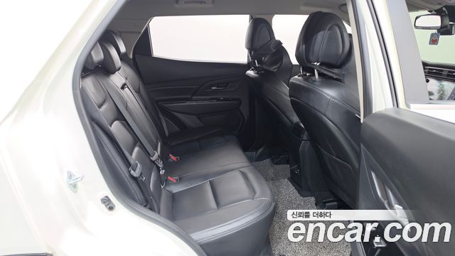 KG Mobility (SsangYong) Beautiful Korando Gasoline 1.5 2WD C5 Plus 2022 — фото 11