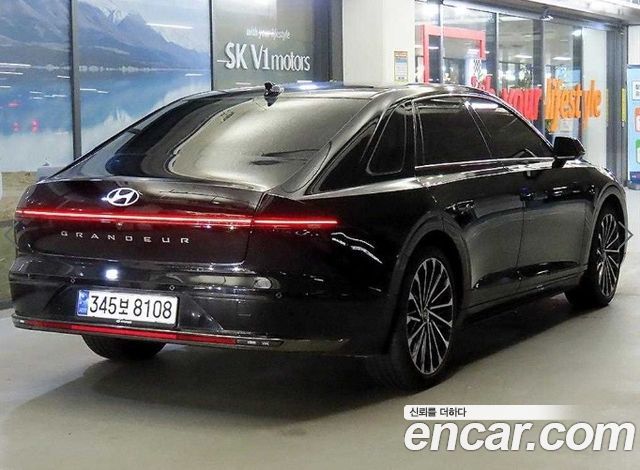 Hyundai Grandeur (GN7) 3,5 Gasoline 4WD Calligraphy 2023 — фото 3
