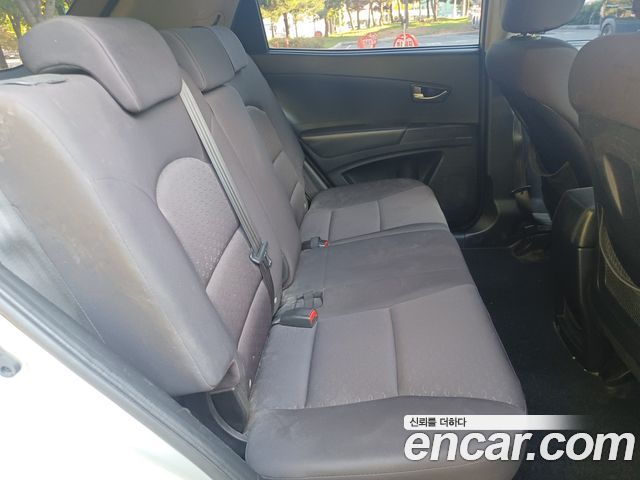 KG Mobility (SsangYong) Korando C Chic 2WD Standard 2012 — фото 16