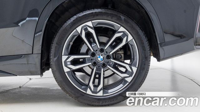 BMW X1 (U11) sDrive 20i M Sport 2024 — фото 5