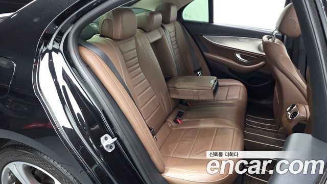 Mercedes-Benz E-Class (W213) E300 Avantgarde 2019 — фото 11